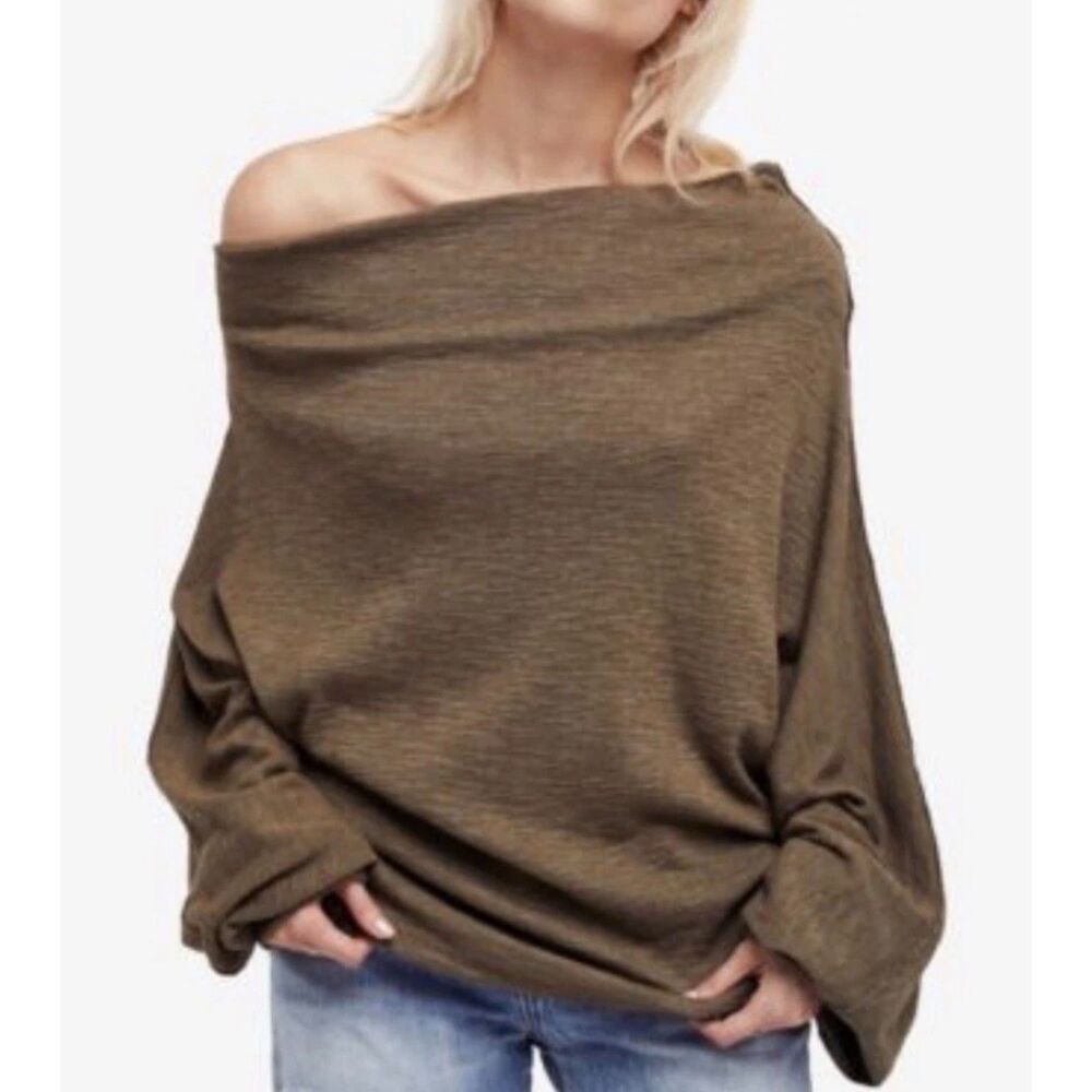 Free People We the Free Off Shoulder Sweater Women Sz XS Green Boho casual EUC